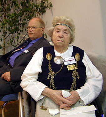 Anna Tiussa ja Eino M��tt�nen